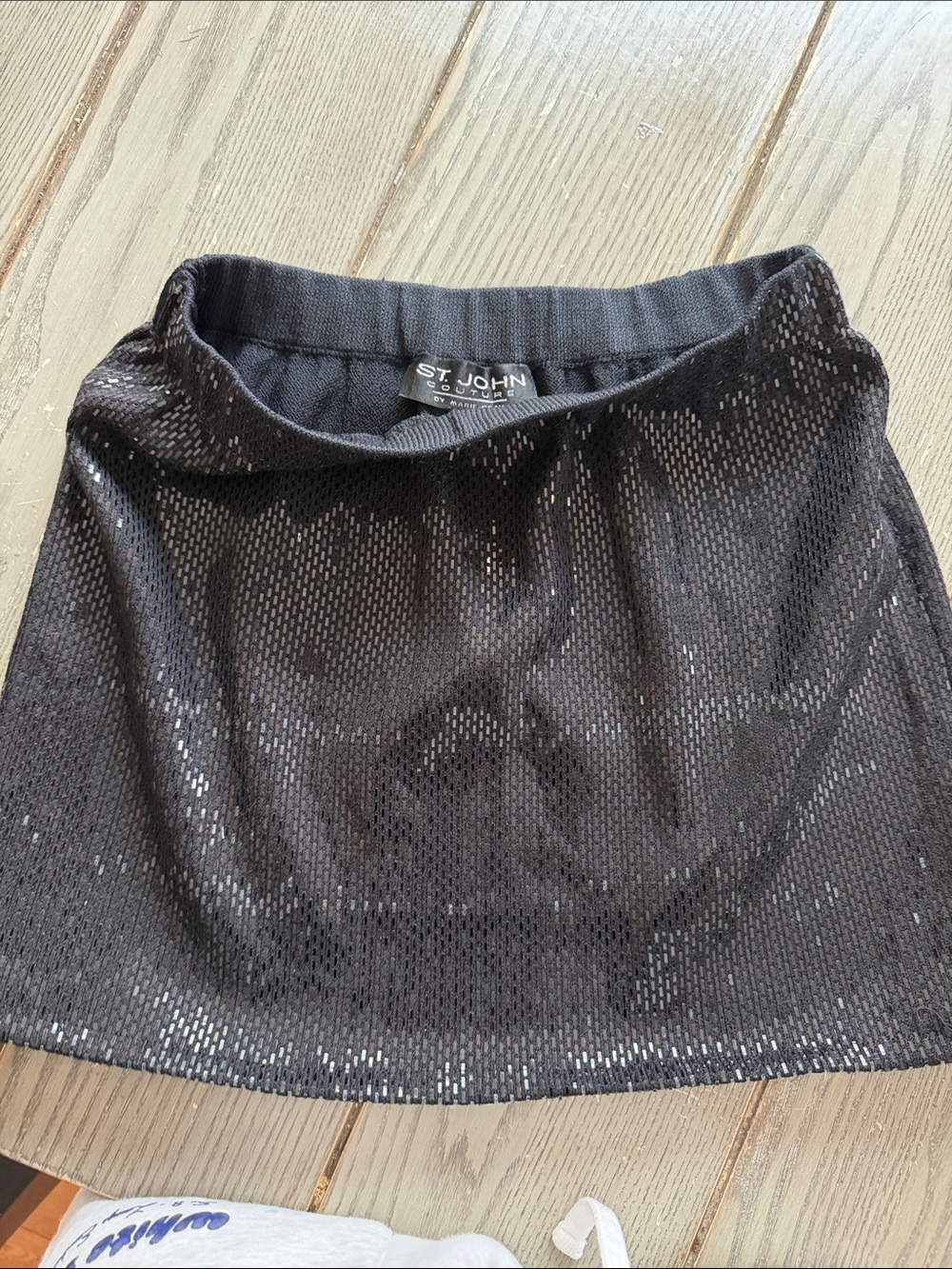 St. John Black Sequin Mini Skirt - Subtle Shimmer